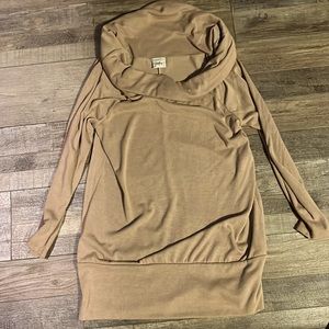 Scoop neck long runic top! Really cute with jeans or leggings with boot!